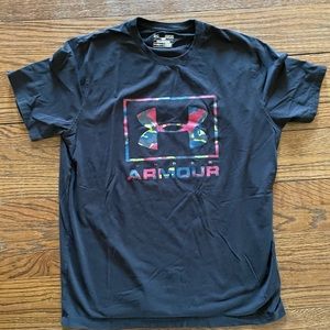 Under Armour T shirt medium